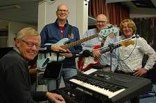 PAPENDRECHTSE PROMS IN THEATER DE WILLEM OP 4 JUNI